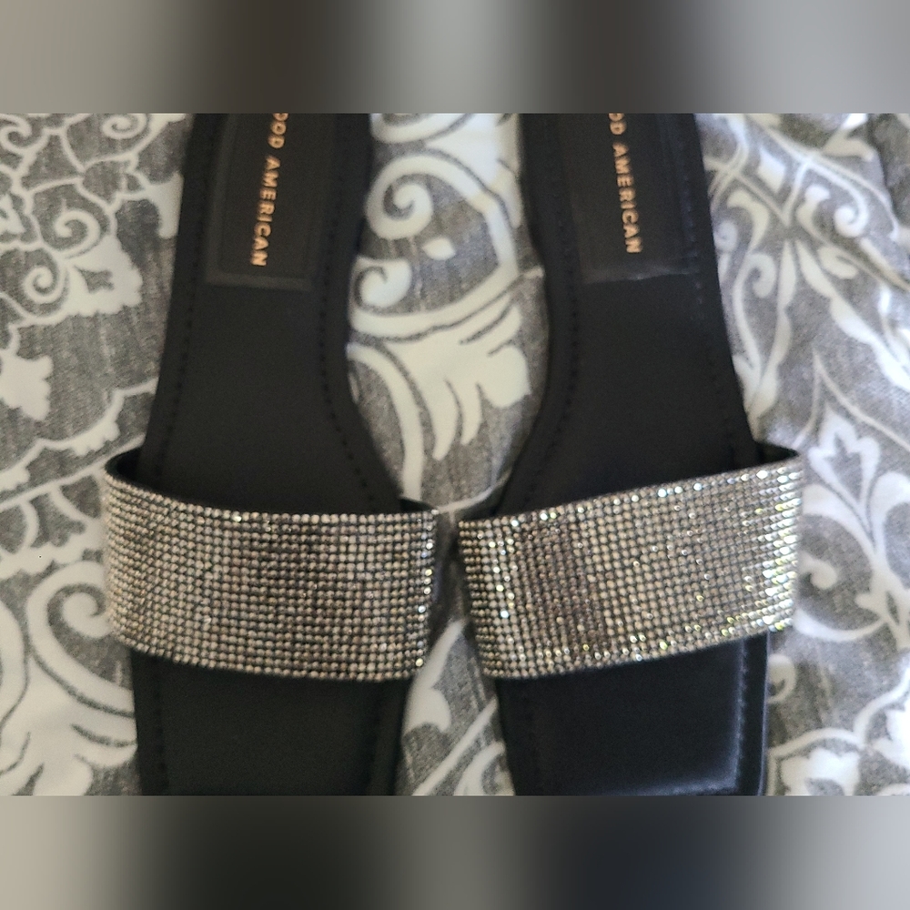 New Good American Crystal slides made in Spain 9